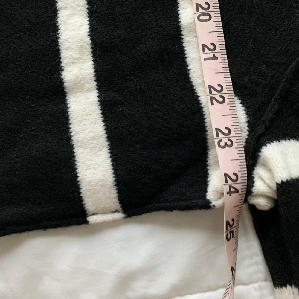 Aerie Unreal Polo Sweater Oversized Size XXS Black & White New With Tags - Picture 9 of 10